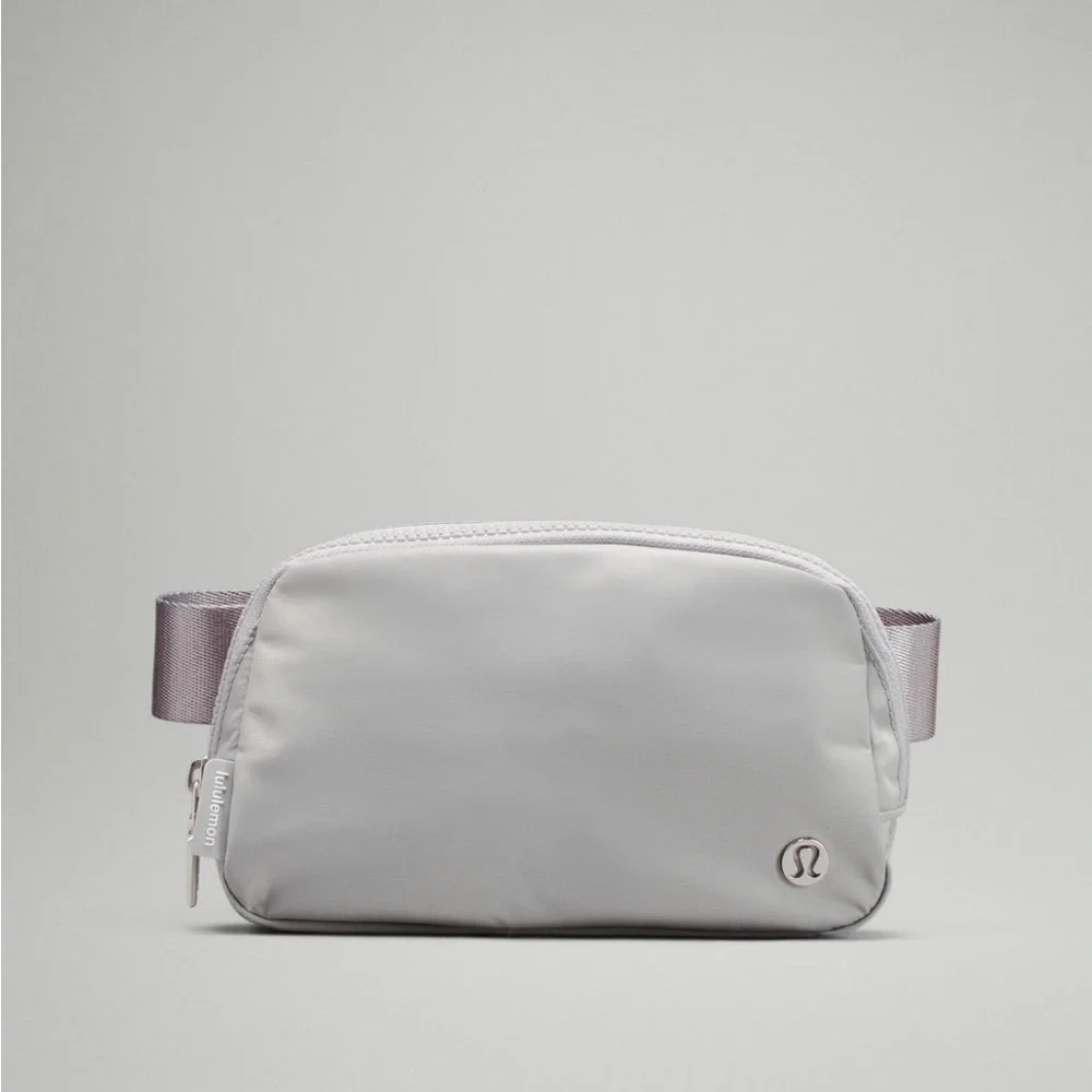 Lululemon Everywhere Belt Bag - Picture 1 of 6